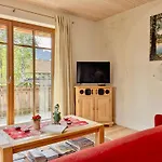 Haus Sonnenau Apartment *